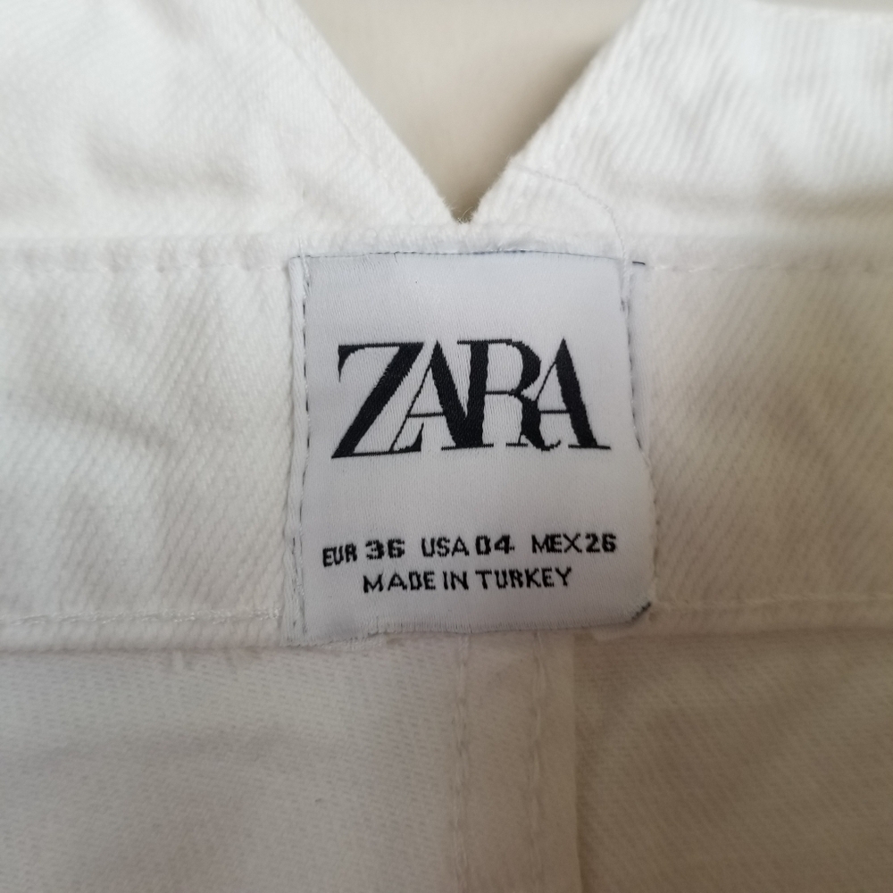 Zara 80's Straight High Rise Button Fly Jeans Size 4 NWT - Picture 3 of 6